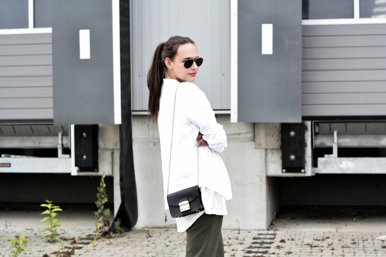 Blouse: Zara